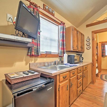 Branson Cabin With Deck Near Table Rock Lake! エクステリア 写真