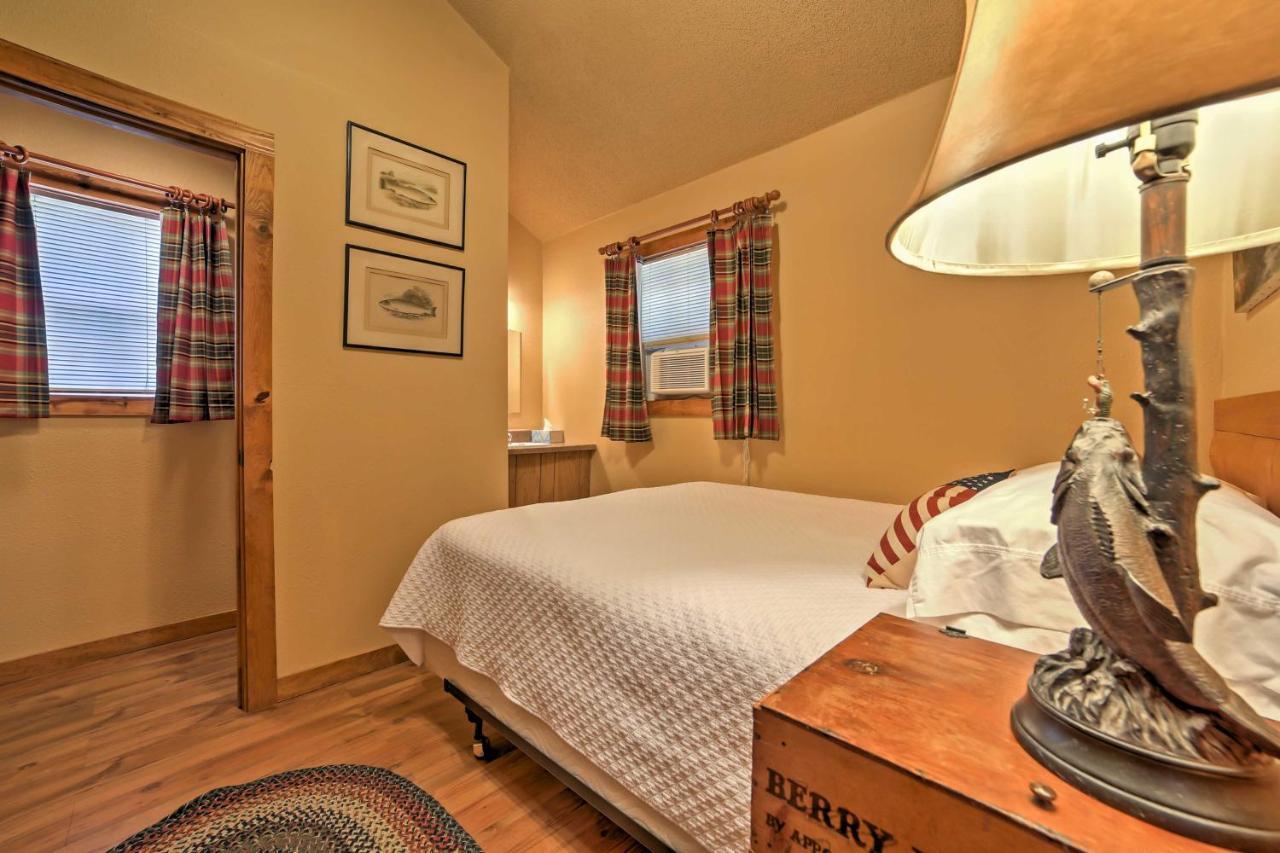 Branson Cabin With Deck Near Table Rock Lake! エクステリア 写真