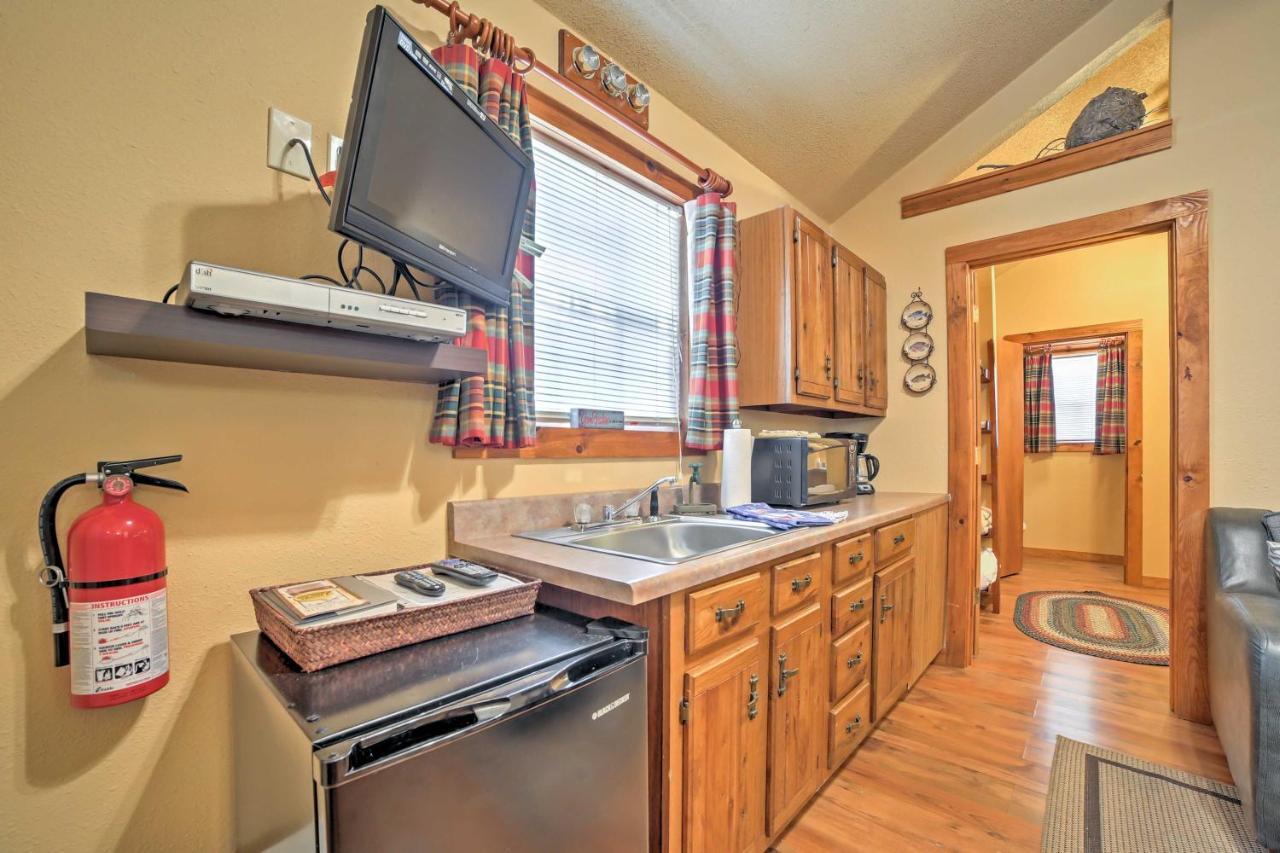 Branson Cabin With Deck Near Table Rock Lake! エクステリア 写真