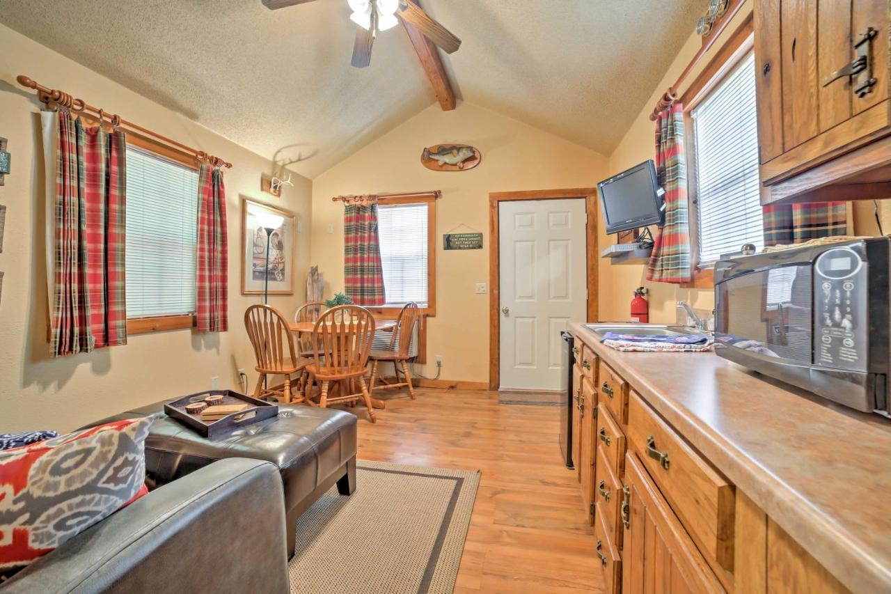 Branson Cabin With Deck Near Table Rock Lake! エクステリア 写真